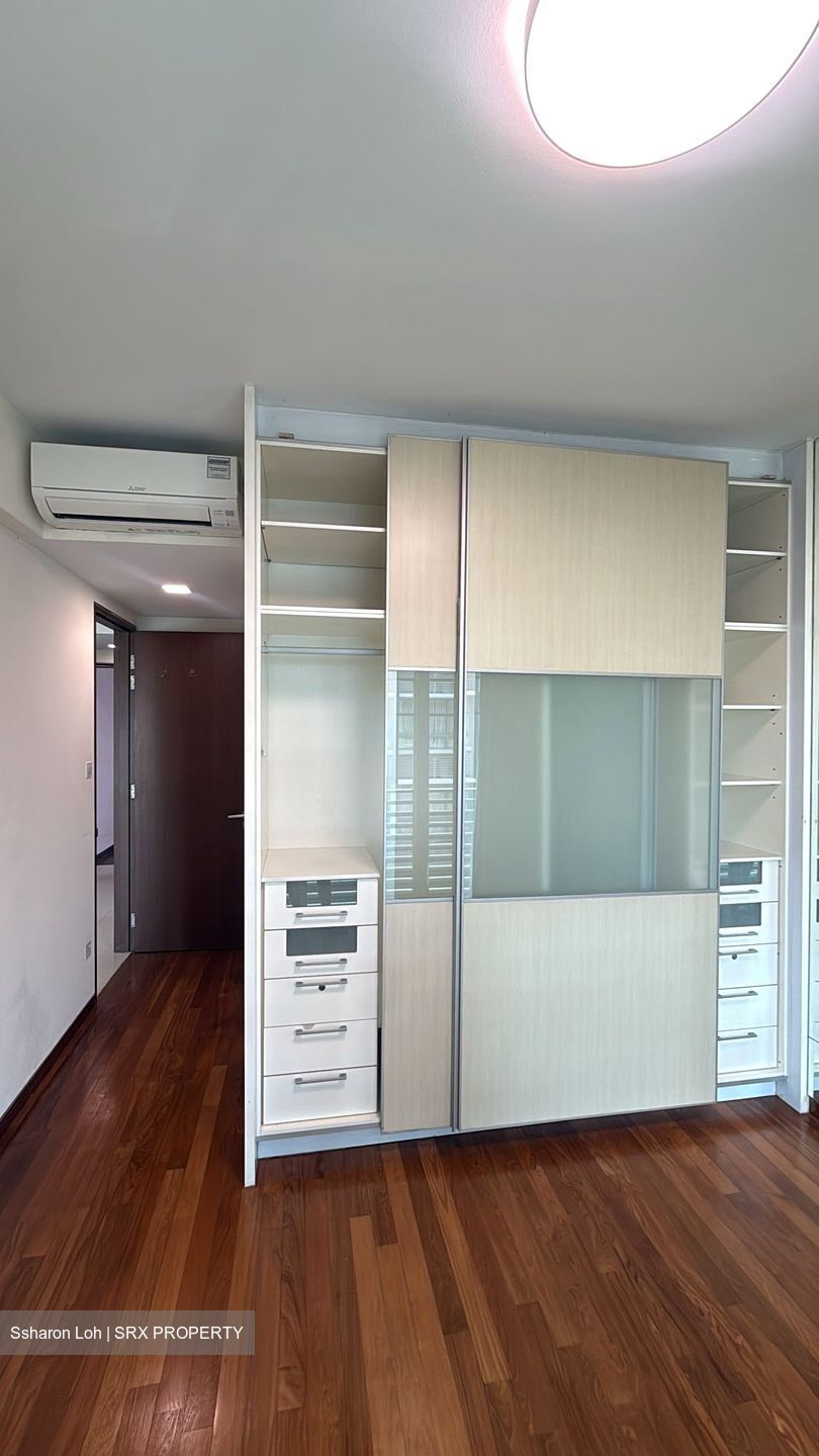D'Gallery (D14), Apartment #580717791